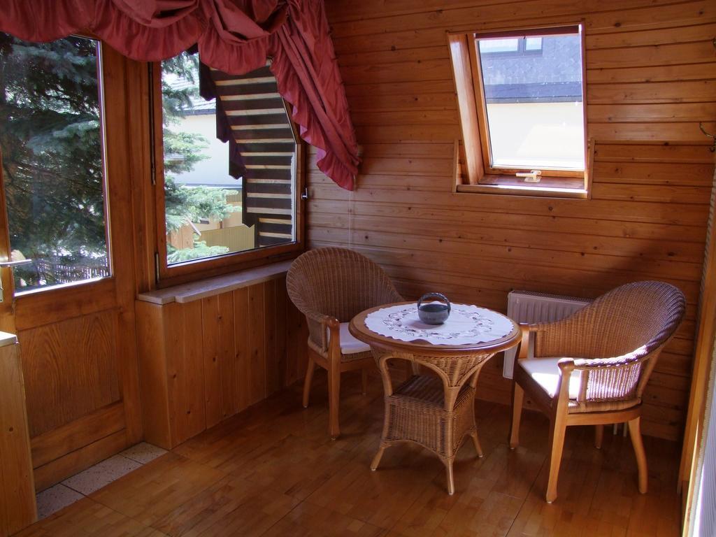 Ferienhaus Erzgebirge "An Der Trebe" Mit Kamin Und Sauna Neuhausen/Erzgeb. Szoba fotó